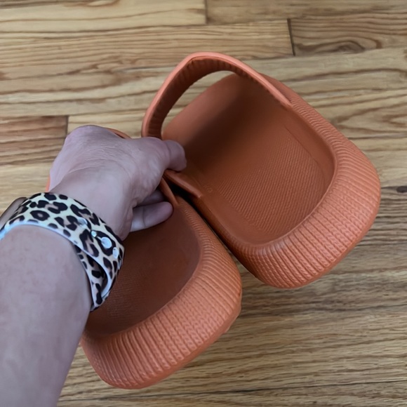 Burnt orange Cloud slides womens 9.5 40-41 - Picture 8 of 16